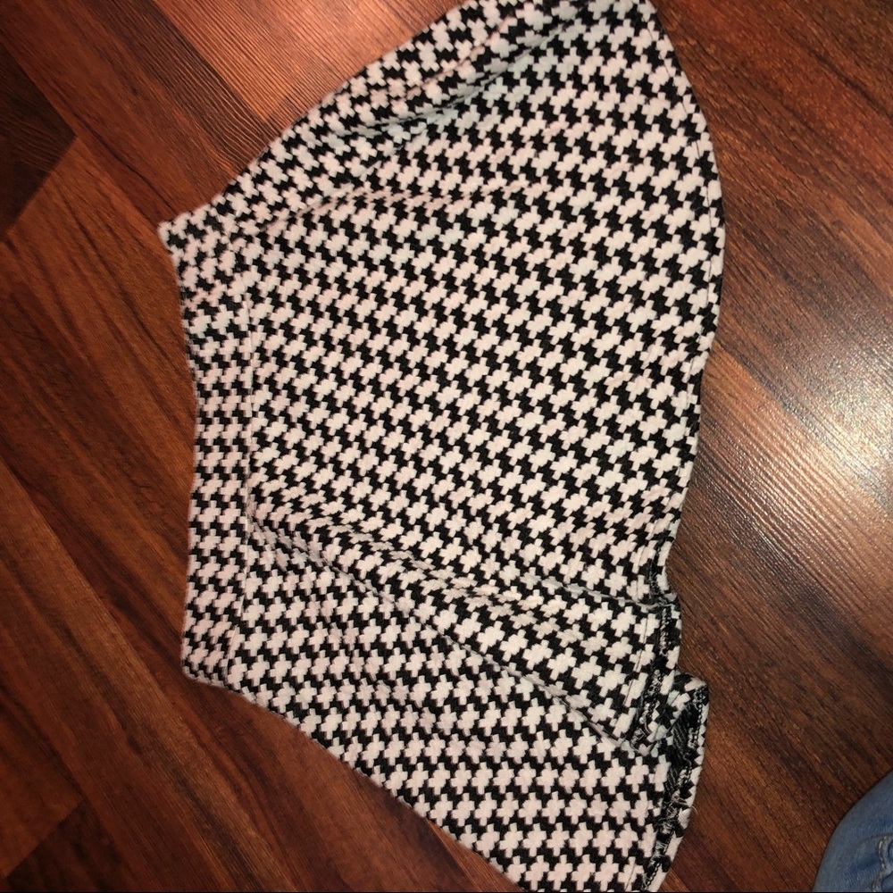 b&w skater skirt